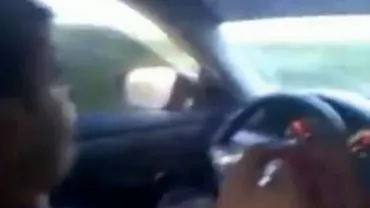 Poliția din Constanța, pe urmele a cinci tineri care s-au filmat consumând alcool în timpul unei curse prin județ