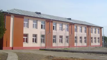 Iași: Mama unui elev de 12 ani susține că fiul ei a fost bătut de directorul școlii