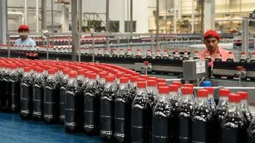 India închide o fabrică de îmbuteliere Coca-Cola pentru că ar consuma prea multă apă