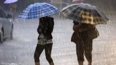 Cod galben de furtună în cinci județe, unde va cădea grindină și vor fi descărcări electrice