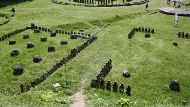 Un român rezident în Irlanda a fost amendat după ce a făcut o ședință de spiritism la Sarmisegetusa Regia