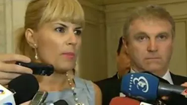 PMP, protest față de ședința Parlamentului pentru demisia președintelui: Au prezentat copia mărită a "bileţelului roz" al lui Tăriceanu