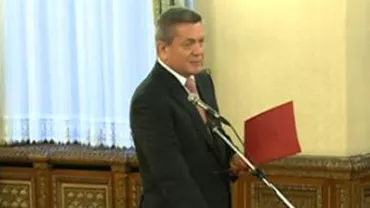 Rus a depus jurământul ca ministru al Transporturilor. Băsescu: Am informaţii de acte de corupţie la contractarea autostrăzii Comarnic-Braşov (VIDEO)
