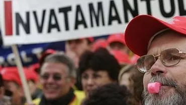 Vaslui: Peste 500 de profesori au dat în judecată şcolile, cerând plata unor drepturi băneşti