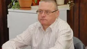 Prodecanul Facultății de Medicină și Farmacie Oradea a fost reținut după ce a fost prins luând mită
