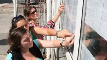 Au fost afișate primele rezultate de la Evaluarea Națională: 74,5% din elevi au luat medii peste 5