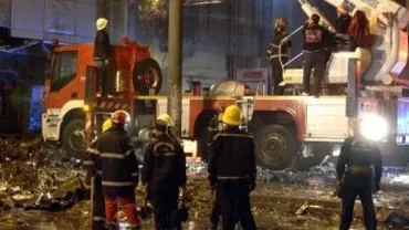 O hală veche din zona Obor din Capitală, distrusă în urma unui incendiu