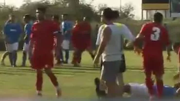 Constanța: Bătaie cu pumni și picioare la un meci de fotbal din Liga a IV-a (VIDEO)