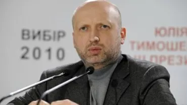 Oleksandr Turcinov: Ucraina a reluat operaţiunea "antiteroristă" contra rebelilor proruşi