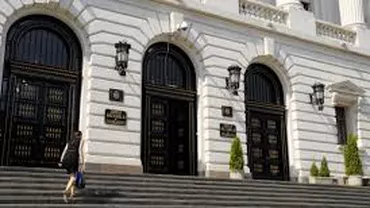 BNR menţine dobânda la 3,5% şi reduce rezervele minime obligatorii în valută de la 18% la 16%