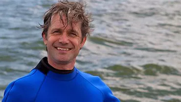 Oceanograful Fabien Cousteau a stat 31 de zile sub apă, doborând recordul stabilit de bunicul său celebru