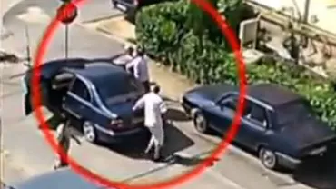 Craiova: Bătaie între polițiști și un șofer, pe o stradă din oraș. Șoferul a fost arestat, polițiștii nu sunt cercetați (VIDEO)