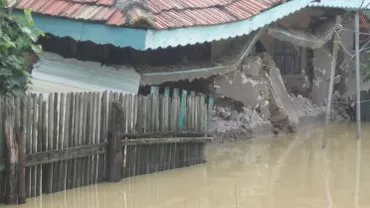 Mai multe gospodării și terenuri agricole din Mureș au fost inundate în urma ploilor