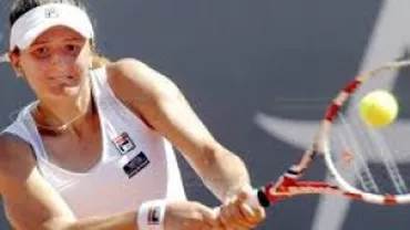 Românca Irina-Camelia Begu a abandonat în primul tur al turneului de la Bastad