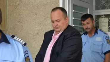 Tribunalul Bihor a decis arestarea fostului director din Ministerul Economiei Gabriel Toader, reținut pentru luare de mită