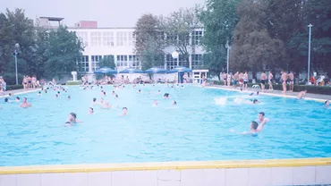 Arad: Fetiţă de patru ani, în comă la spital după ce a fost salvată de la înec la ştrand