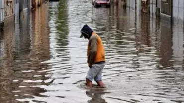 Cod portocaliu de inundații pe râuri din mai multe județe, până marți