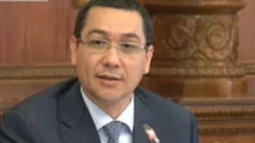 Victor Ponta cere poliţiştilor să folosească fără jenă forţa împotriva "ticăloşilor" care fură la inundaţii
