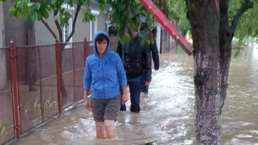Autoritățile au evacuat circa 400 de oameni din orașul timișean Gătaia în urma inundațiilor