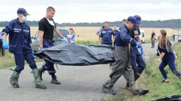 Experții care au ajuns în Ucraina au găsit noi resturi umane ale victimelor zborului MH17