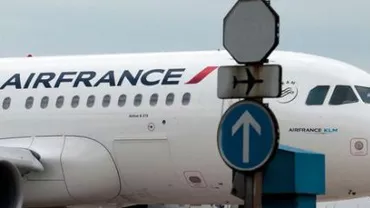 Întârzieri pe aeroporturile Roissy şi Orly din cauza unei greve a personalului Air France