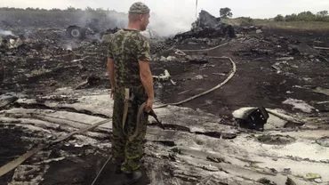 Experţii internaţionali cer ajutorul localnicilor privind victimele avionului prăbuşit în Ucraina