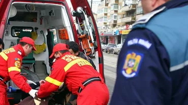 Arad: Poliţist rănit într-un accident, preluat de o unitate SMURD, care ulterior s-a răsturnat în șanț