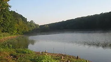 Polițiștii au descoperit cadavrul unei femei în lacul Ciric, în Iași: Anchetatorii cred că este vorba de o sinucidere