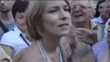 Încă o jurnalistă agresată la protestul Antena 3 de la Palatul Cotroceni: "Când am întrebat cum s-au organizat, am stârnit potopul" (VIDEO)