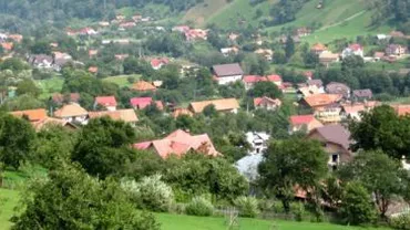 Aproximativ 120.000 de români se mută anual de la oraș la sat, de patru ori mai mulţi ca în 1990