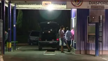 Vameșii nu le permit basarabenilor să intre în România cu rezervorul mașinii plin, suspectându-i că ar face contrabandă cu carburanți