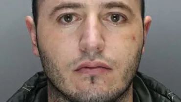 Patru români au fost condamnaţi în Marea Britanie pentru fraude bancare