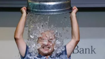 Diplomații americani au interdicție la campania ALS Ice Bucket