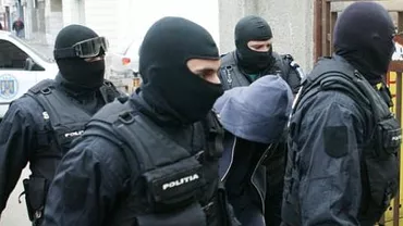 Cluj: Percheziţii la persoane suspectate că au vândut fictiv maşini unor polonezi