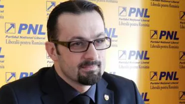Cristian Bodea (PNL): Partidul îl plimbă pe Iohannis prin filiale ”ca pe un urs”