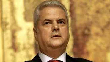 Adrian Năstase, prima zi de muncă la Institutul Social Democrat, după 500 zile de detenție