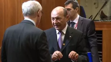 Președintele Traian Băsescu, ascultat cu atenție de liderii europeni și aprobat de Angela Merkel, la Bruxelles (VIDEO)