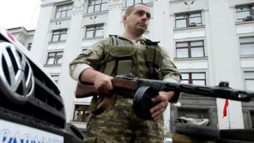 Militarii ucraineni s-au retras de pe aeroportul din Lugansk