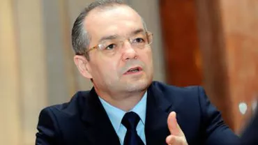 Emil Boc a semnat pe lista de susținere a candidaturii Elenei Udrea la Președinție