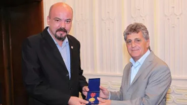 Jurnalistul Florian Bichir, decorat de MApN cu Emblema de Merit "Partener pentru Apărare" clasa I (FOTO)