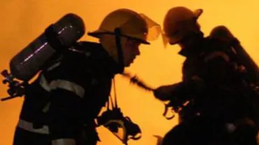 Hotel în flăcări, în nordul Capitalei: 70 de turiști au fost evacuați