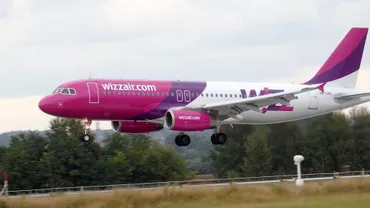 Panică la bordul unui avion Wizz Air: Pilotul a aterizat forțat după ce a plecat din Cluj-Napoca