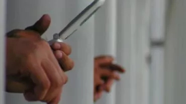 ANP: Telefoanele mobile sunt introduse în închisori cu aparate de zbor de mici dimensiuni