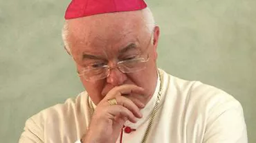 Premieră la Vatican: Un fost arhiepiscop catolic a fost arestat și trimis în judecată pentru că a plătit pentru servicii sexuale cu minori
