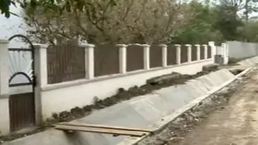 Botoșani: Oameni blocați în curți, după construirea unor șanțuri fără podețe