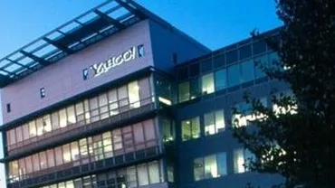 Hackeri români au accesat serverele grupului Yahoo