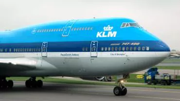 Un avion al companiei olandeze KLM a aterizat de urgență la Cairo