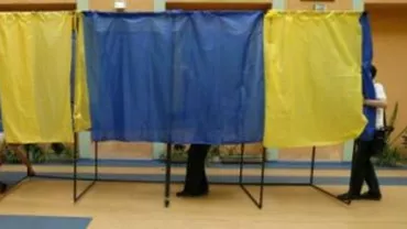 Ucrainenii își aleg duminică un nou Parlament