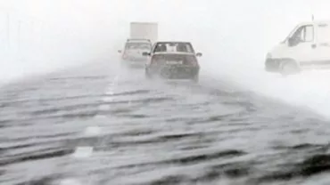 Circulația pe A2 a fost închisă la prima ninsoare