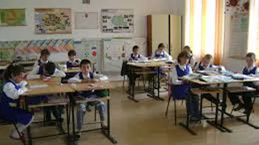 Directoarea unei școli din Constanța, acuzată că îi lovește și îi jignește pe elevi